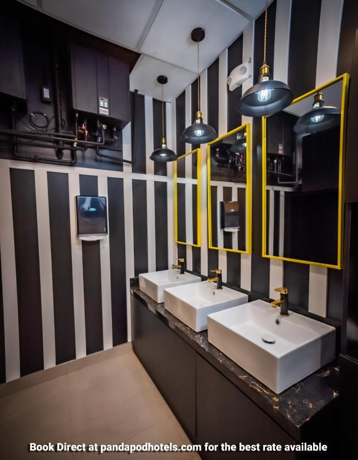 Panda Pod Hotel Richmond Eksteriør billede